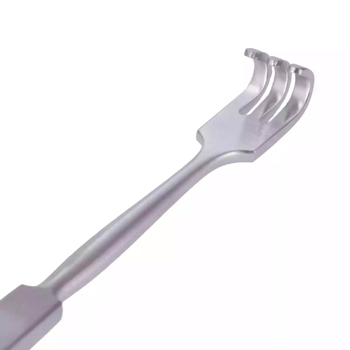  Retractor